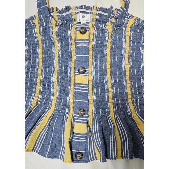 Socialite Boutique Women's Striped Button-Up Smocked Crop Tank Top Size Large - Picture 5 of 9